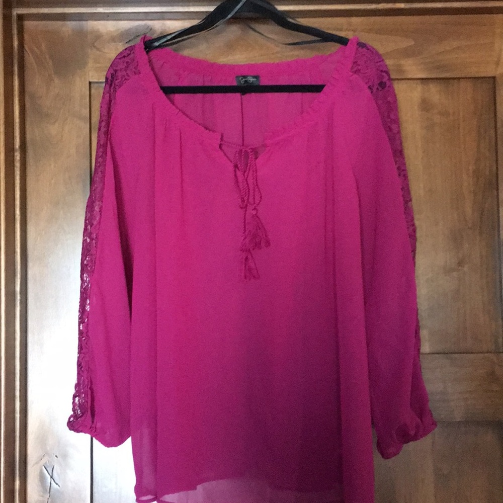 Adorable Jessica Simpson Top!